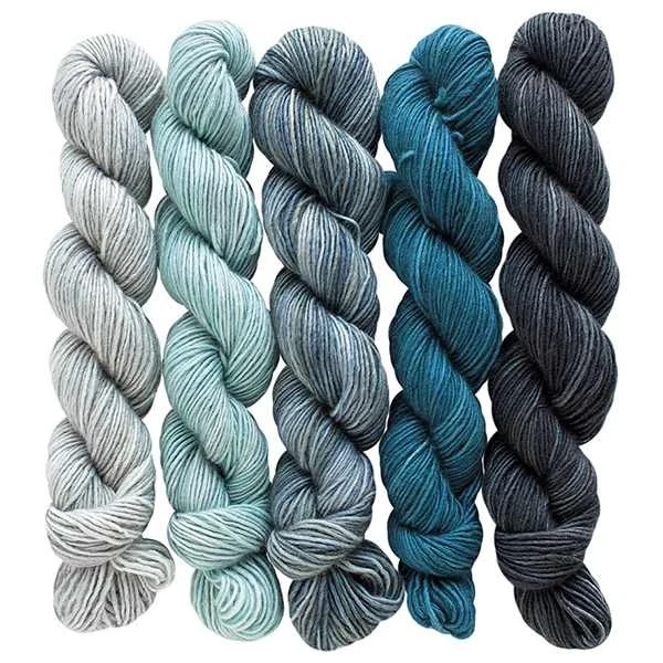 Shops 4 Merino Yarn Hand Dyed 1 Rich Blue Manos Del Uruguay Rittenhouse 241yrd/3.5oz e